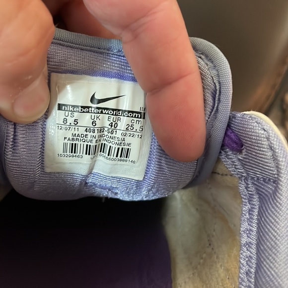 Nike Sweet Classic Sneakers - Picture 8 of 8